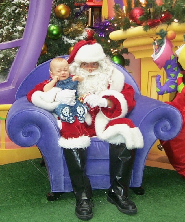 Hildebrand Christmas ScreenSaver/640x480_2000-12-07 Vale-Santa.jpg